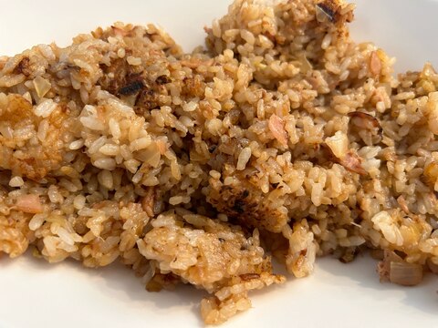 ツナ・ハム・玉ねぎのチャーハン